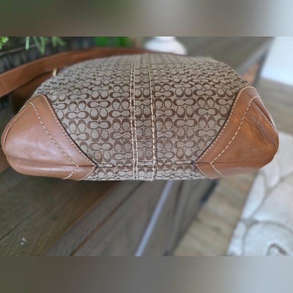 Coach SOHO 2007 Signature C Shoulder/Crossbody Brown Leather Suede Rivet Flap - Picture 11 of 16